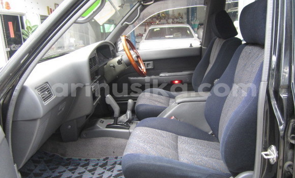 Acheter Occasion Voiture Toyota Hilux Surf Autre à Beitbridge, Matabeleland South Acheter Occasion Voiture Toyota Hilux Surf Autre à Beitbridge, Matabeleland South