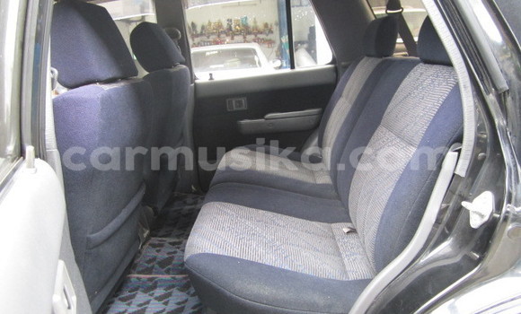 Acheter Occasion Voiture Toyota Hilux Surf Autre à Beitbridge, Matabeleland South Acheter Occasion Voiture Toyota Hilux Surf Autre à Beitbridge, Matabeleland South