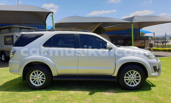 Acheter Occasion Voiture Toyota Fortuner Autre à Beitbridge, Matabeleland South Acheter Occasion Voiture Toyota Fortuner Autre à Beitbridge, Matabeleland South