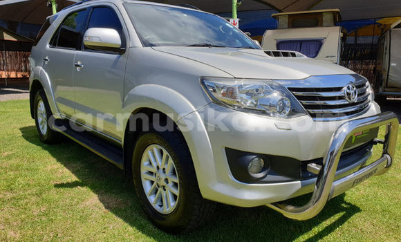 Acheter Occasion Voiture Toyota Fortuner Autre à Beitbridge, Matabeleland South Acheter Occasion Voiture Toyota Fortuner Autre à Beitbridge, Matabeleland South