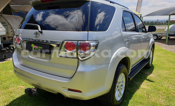 Acheter Occasion Voiture Toyota Fortuner Autre à Beitbridge, Matabeleland South Acheter Occasion Voiture Toyota Fortuner Autre à Beitbridge, Matabeleland South
