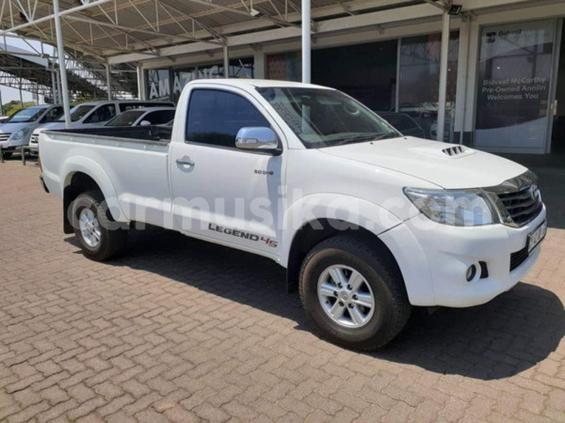 Big with watermark toyota hilux matabeleland south beitbridge 11230