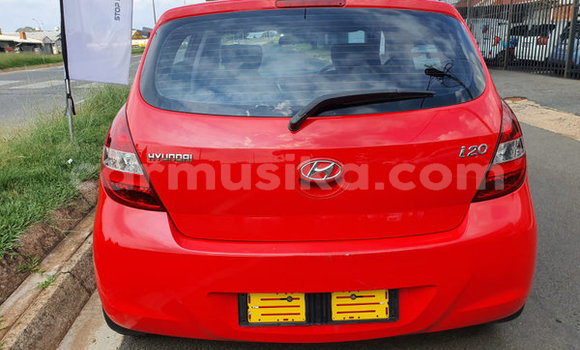 Acheter Occasion Voiture Hyundai i20 Rouge à Beitbridge, Matabeleland South Acheter Occasion Voiture Hyundai i20 Rouge à Beitbridge, Matabeleland South