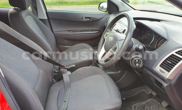 Acheter Occasion Voiture Hyundai i20 Rouge à Beitbridge, Matabeleland South Acheter Occasion Voiture Hyundai i20 Rouge à Beitbridge, Matabeleland South