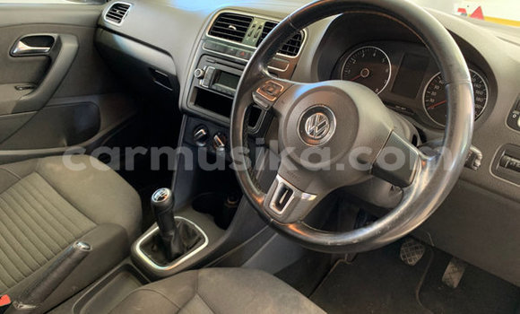 Acheter Occasion Voiture Volkswagen Polo Blanc à Beitbridge, Matabeleland South Acheter Occasion Voiture Volkswagen Polo Blanc à Beitbridge, Matabeleland South