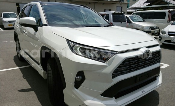 Buy Used Toyota RAV4 White Car in Workington in Harare Buy Used Toyota RAV4 White Car in Workington in Harare