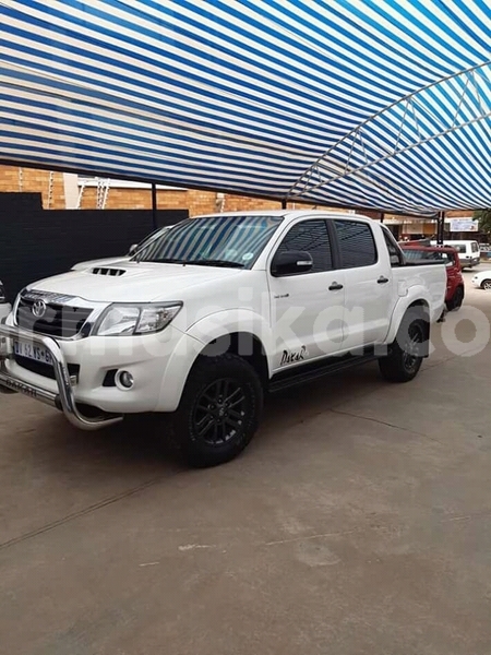 Big with watermark toyota hilux matabeleland south beitbridge 11241