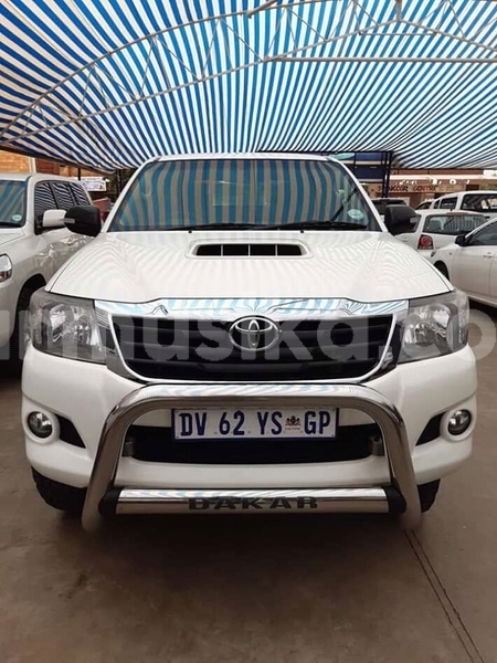 Big with watermark toyota hilux matabeleland south beitbridge 11241