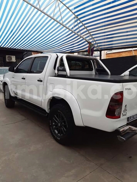 Big with watermark toyota hilux matabeleland south beitbridge 11241