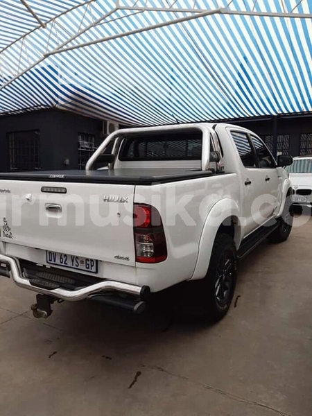 Big with watermark toyota hilux matabeleland south beitbridge 11241