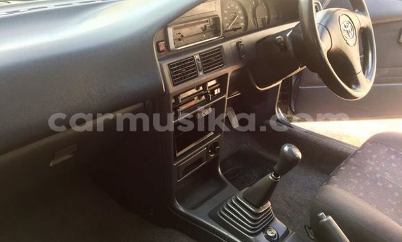 Acheter Occasion Voiture Toyota Corolla Gris à Beitbridge, Matabeleland South Acheter Occasion Voiture Toyota Corolla Gris à Beitbridge, Matabeleland South