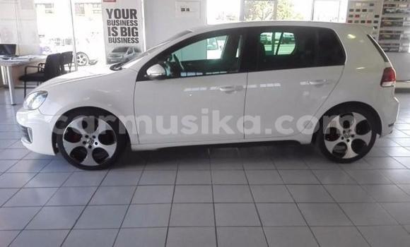 Tenga Tsaru Volkswagen Golf Chena Mota in Beitbridge in Matabeleland South Tenga Tsaru Volkswagen Golf Chena Mota in Beitbridge in Matabeleland South