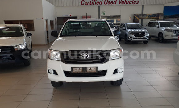Acheter Occasion Voiture Toyota Hilux Blanc à Beitbridge, Matabeleland South Acheter Occasion Voiture Toyota Hilux Blanc à Beitbridge, Matabeleland South