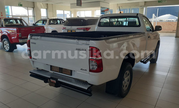 Acheter Occasion Voiture Toyota Hilux Blanc à Beitbridge, Matabeleland South Acheter Occasion Voiture Toyota Hilux Blanc à Beitbridge, Matabeleland South