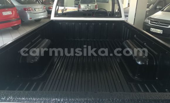 Buy Used Mazda BT-50 White Car in Beitbridge in Matabeleland South Buy Used Mazda BT-50 White Car in Beitbridge in Matabeleland South