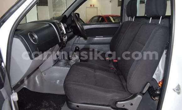 Buy Used Mazda BT-50 White Car in Beitbridge in Matabeleland South Buy Used Mazda BT-50 White Car in Beitbridge in Matabeleland South