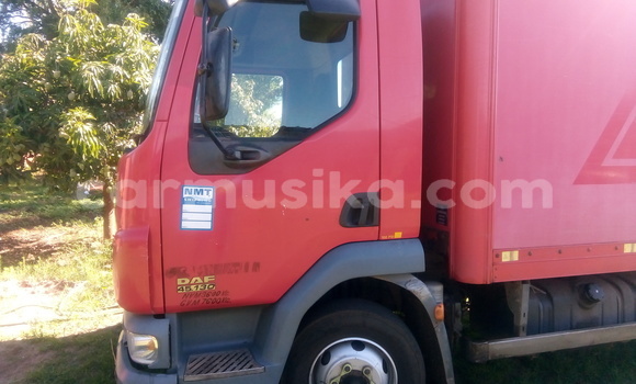 Nunua Ilio tumika DAF LF Nyekundu Lori ndani ya Harare nchini Harare