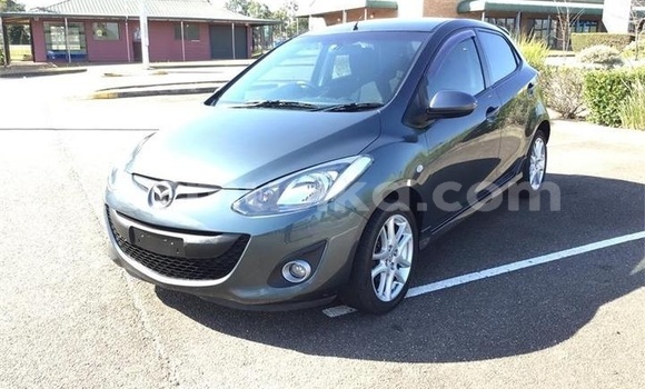 Tenga Tsaru Mazda 2 Zvimwe Mota in Beitbridge in Matabeleland South Tenga Tsaru Mazda 2 Zvimwe Mota in Beitbridge in Matabeleland South
