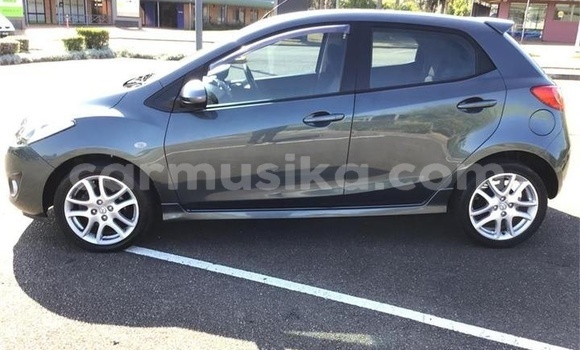 Tenga Tsaru Mazda 2 Zvimwe Mota in Beitbridge in Matabeleland South Tenga Tsaru Mazda 2 Zvimwe Mota in Beitbridge in Matabeleland South