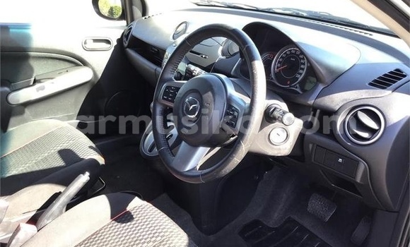 Tenga Tsaru Mazda 2 Zvimwe Mota in Beitbridge in Matabeleland South Tenga Tsaru Mazda 2 Zvimwe Mota in Beitbridge in Matabeleland South