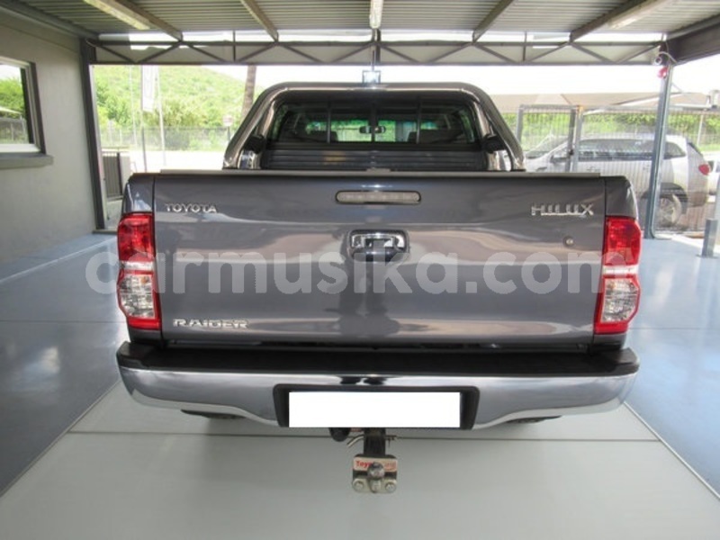 Big with watermark toyota hilux matabeleland south beitbridge 11263