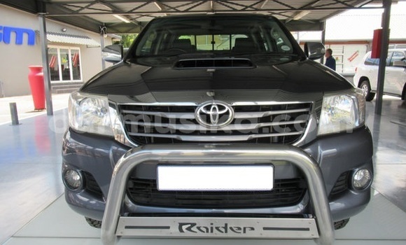 Tenga Tsaru Toyota Hilux Zvimwe Mota in Beitbridge in Matabeleland South Tenga Tsaru Toyota Hilux Zvimwe Mota in Beitbridge in Matabeleland South