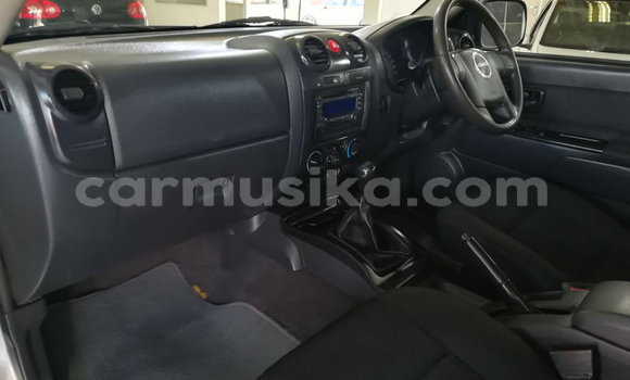 Tenga Tsaru Isuzu KB Sirivha Mota in Beitbridge in Matabeleland South Tenga Tsaru Isuzu KB Sirivha Mota in Beitbridge in Matabeleland South