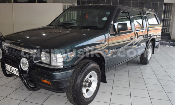 Acheter Occasion Voiture Isuzu KB Vert à Beitbridge, Matabeleland South Acheter Occasion Voiture Isuzu KB Vert à Beitbridge, Matabeleland South