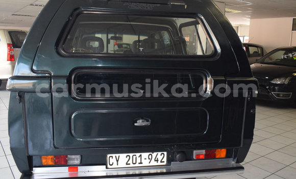 Acheter Occasion Voiture Isuzu KB Vert à Beitbridge, Matabeleland South Acheter Occasion Voiture Isuzu KB Vert à Beitbridge, Matabeleland South