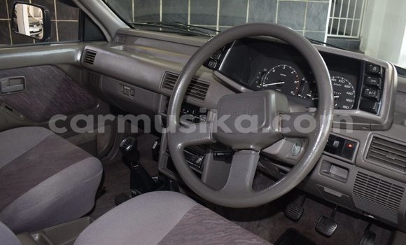 Acheter Occasion Voiture Isuzu KB Vert à Beitbridge, Matabeleland South Acheter Occasion Voiture Isuzu KB Vert à Beitbridge, Matabeleland South