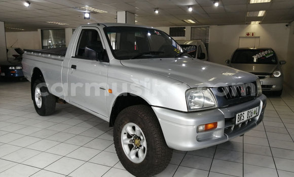 Acheter Occasion Voiture Mitsubishi Colt Gris à Beitbridge, Matabeleland South Acheter Occasion Voiture Mitsubishi Colt Gris à Beitbridge, Matabeleland South