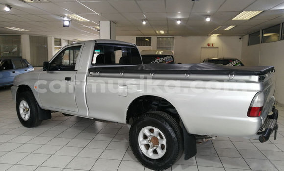 Acheter Occasion Voiture Mitsubishi Colt Gris à Beitbridge, Matabeleland South Acheter Occasion Voiture Mitsubishi Colt Gris à Beitbridge, Matabeleland South