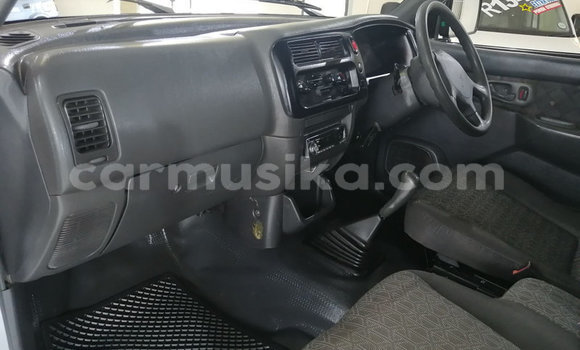 Acheter Occasion Voiture Mitsubishi Colt Gris à Beitbridge, Matabeleland South Acheter Occasion Voiture Mitsubishi Colt Gris à Beitbridge, Matabeleland South