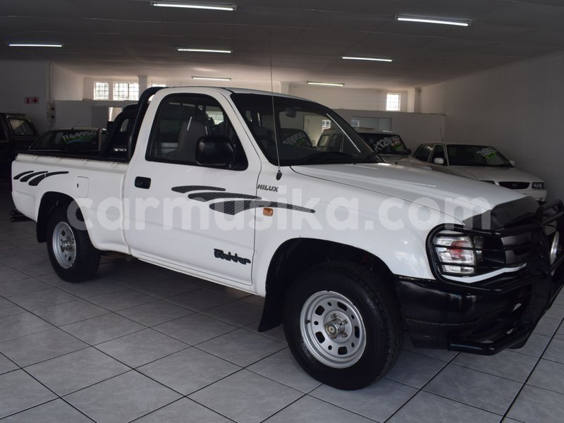 Big with watermark toyota hilux matabeleland south beitbridge 11271