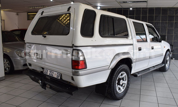 Acheter Occasion Voiture Isuzu KB Blanc à Beitbridge, Matabeleland South Acheter Occasion Voiture Isuzu KB Blanc à Beitbridge, Matabeleland South