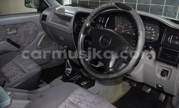 Acheter Occasion Voiture Isuzu KB Blanc à Beitbridge, Matabeleland South Acheter Occasion Voiture Isuzu KB Blanc à Beitbridge, Matabeleland South