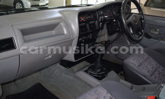 Acheter Occasion Voiture Isuzu KB Blanc à Beitbridge, Matabeleland South Acheter Occasion Voiture Isuzu KB Blanc à Beitbridge, Matabeleland South