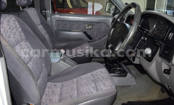 Acheter Occasion Voiture Isuzu KB Blanc à Beitbridge, Matabeleland South Acheter Occasion Voiture Isuzu KB Blanc à Beitbridge, Matabeleland South