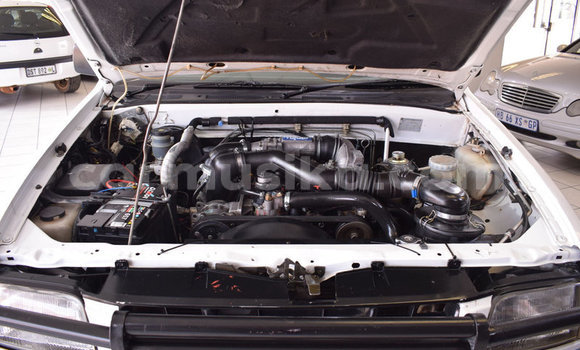 Acheter Occasion Voiture Isuzu KB Blanc à Beitbridge, Matabeleland South Acheter Occasion Voiture Isuzu KB Blanc à Beitbridge, Matabeleland South