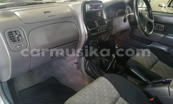 Buy Used Nissan Hardbody White Car in Beitbridge in Matabeleland South Buy Used Nissan Hardbody White Car in Beitbridge in Matabeleland South