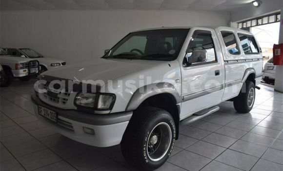 Acheter Occasion Voiture Isuzu KB Blanc à Beitbridge, Matabeleland South Acheter Occasion Voiture Isuzu KB Blanc à Beitbridge, Matabeleland South