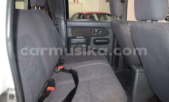 Acheter Occasion Voiture Mitsubishi Colt Rouge à Beitbridge, Matabeleland South Acheter Occasion Voiture Mitsubishi Colt Rouge à Beitbridge, Matabeleland South