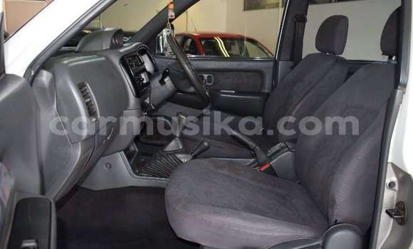 Acheter Occasion Voiture Mitsubishi Colt Rouge à Beitbridge, Matabeleland South Acheter Occasion Voiture Mitsubishi Colt Rouge à Beitbridge, Matabeleland South