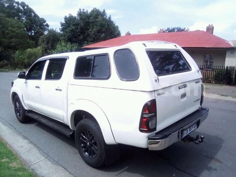 Big with watermark toyota hilux matabeleland south beitbridge 11286