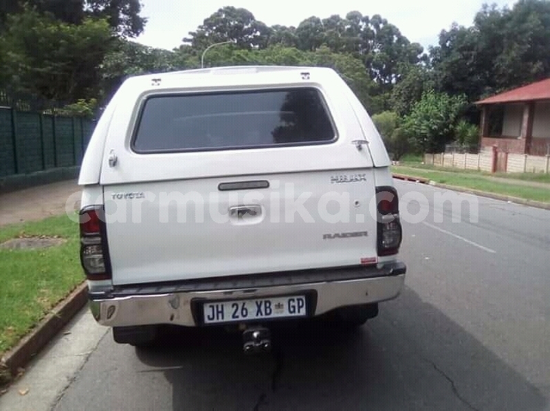 Big with watermark toyota hilux matabeleland south beitbridge 11286