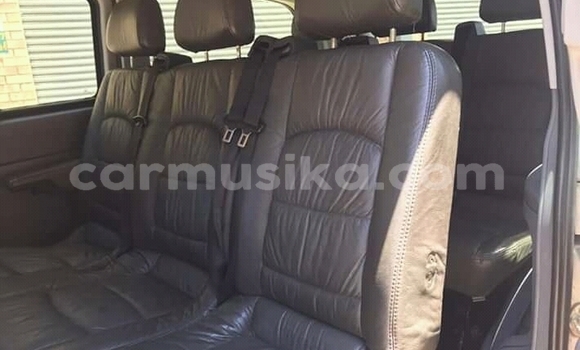 Nunua Ilio tumika Mercedes‒Benz Vito Fedha Gari ndani ya Beitbridge nchini Matabeleland Kusini Nunua Ilio tumika Mercedes‒Benz Vito Fedha Gari ndani ya Beitbridge nchini Matabeleland Kusini