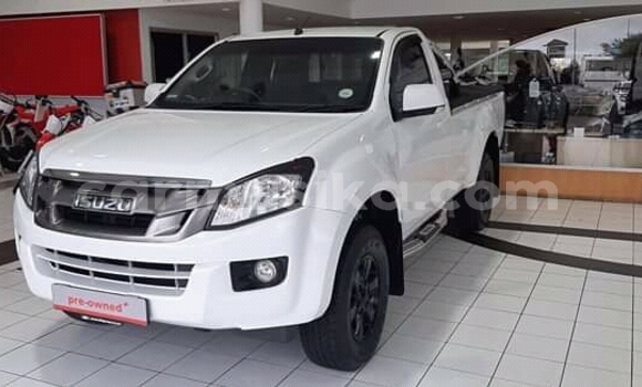 Nunua Ilio tumika Isuzu KB Nyeupe Gari ndani ya Beitbridge nchini Matabeleland Kusini Nunua Ilio tumika Isuzu KB Nyeupe Gari ndani ya Beitbridge nchini Matabeleland Kusini