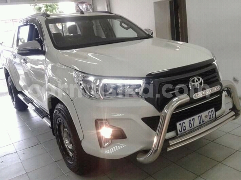 Big with watermark toyota hilux matabeleland south beitbridge 11289