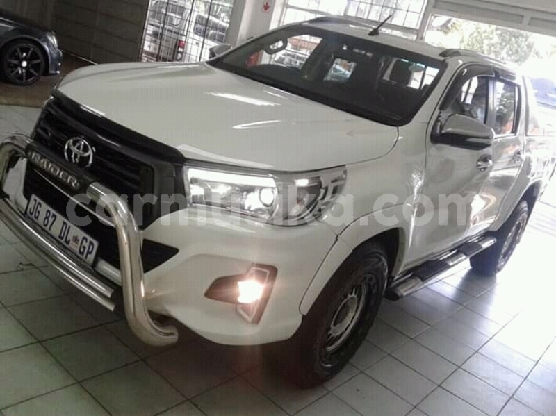 Big with watermark toyota hilux matabeleland south beitbridge 11289