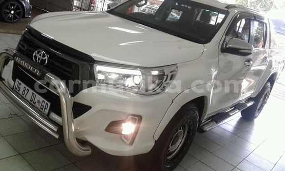 Nunua Ilio tumika Toyota Hilux Fedha Gari ndani ya Beitbridge nchini Matabeleland Kusini Nunua Ilio tumika Toyota Hilux Fedha Gari ndani ya Beitbridge nchini Matabeleland Kusini